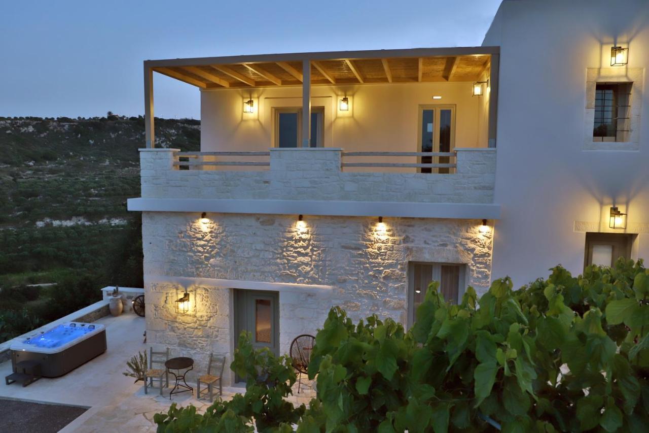 Amvikas Suites-sitia