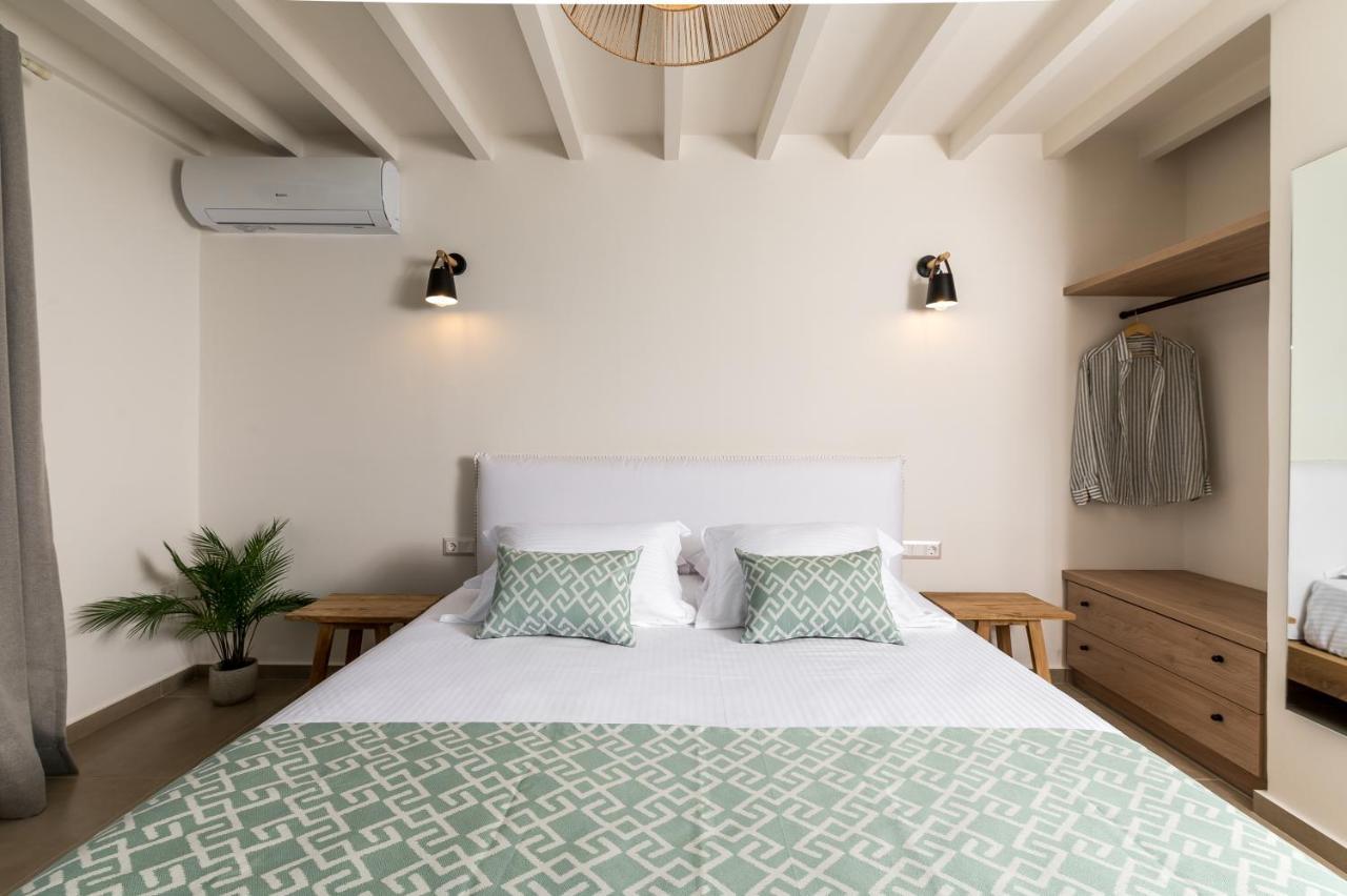 Amvikas Suites-sitia Apartment
