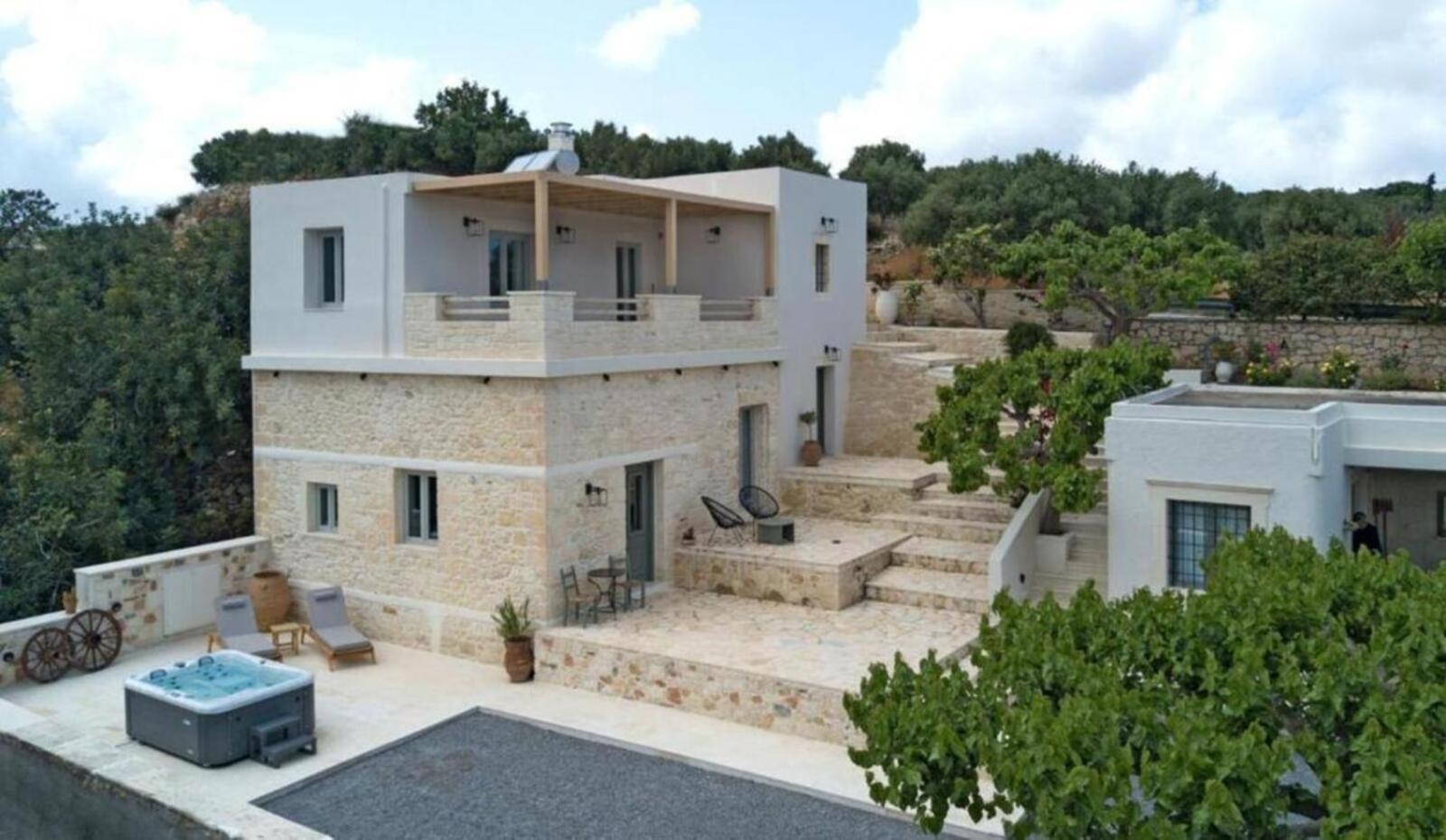 Apartment Amvikas Suites-sitia